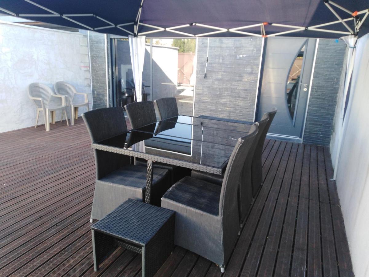 Pavillon Bon Enfant Apartment Saint-Priest  Exterior foto